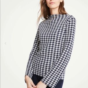 Ann Taylor Navy and White Houndstooth Sweater